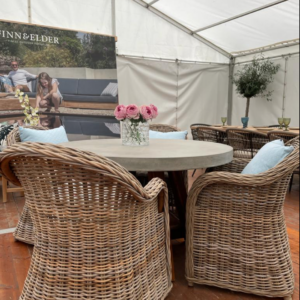 Bilbao Round Glass Reinforced concrete table & chairs