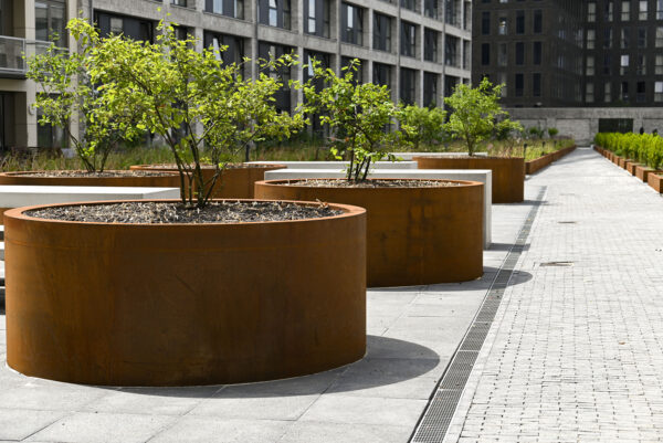 Corten Steel Atlas Pot - Image 4
