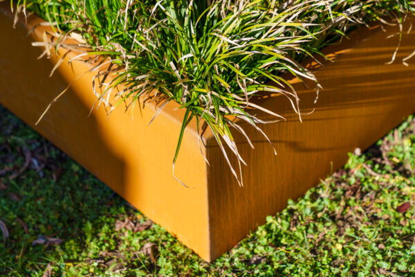 Corten Steel Triangle Planter - Image 4
