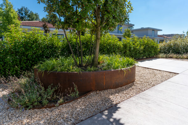 Corten Steel Ellipse Planter - Image 3